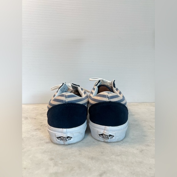 LIKE NEW VANS OLD SKOOL - Picture 3 of 4